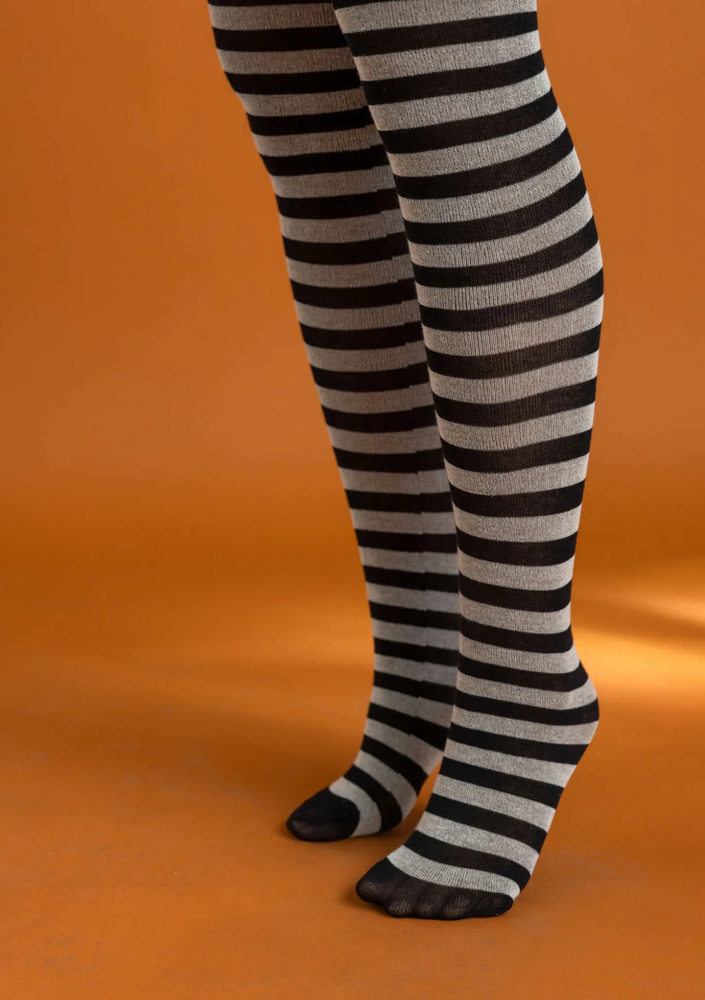 Gudrun Sjödén Gestreifte Strumpfhose aus Bio-Baumwolle^ Accessoires