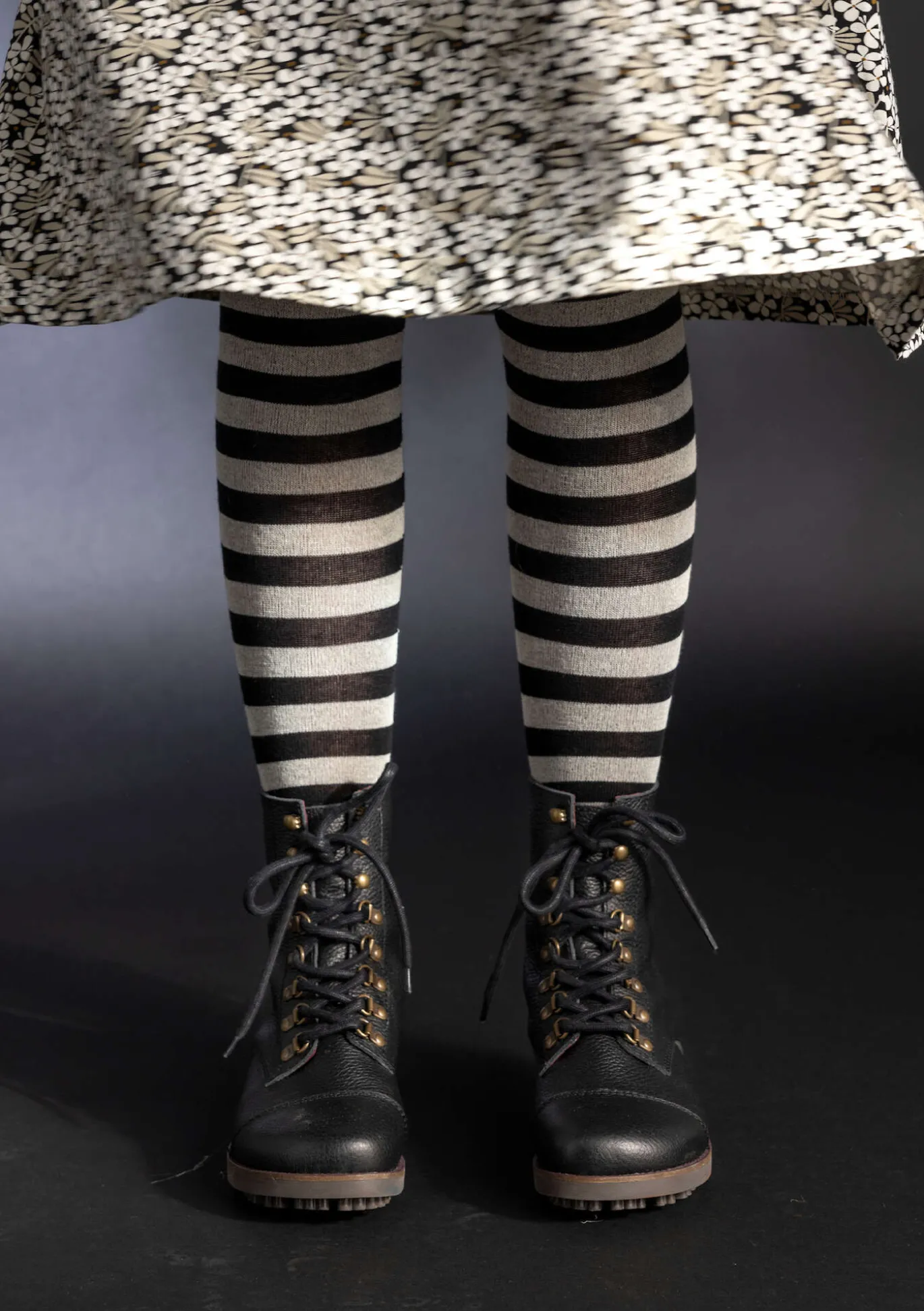 Gudrun Sjödén Gestreifte Strumpfhose aus Bio-Baumwolle^ Accessoires