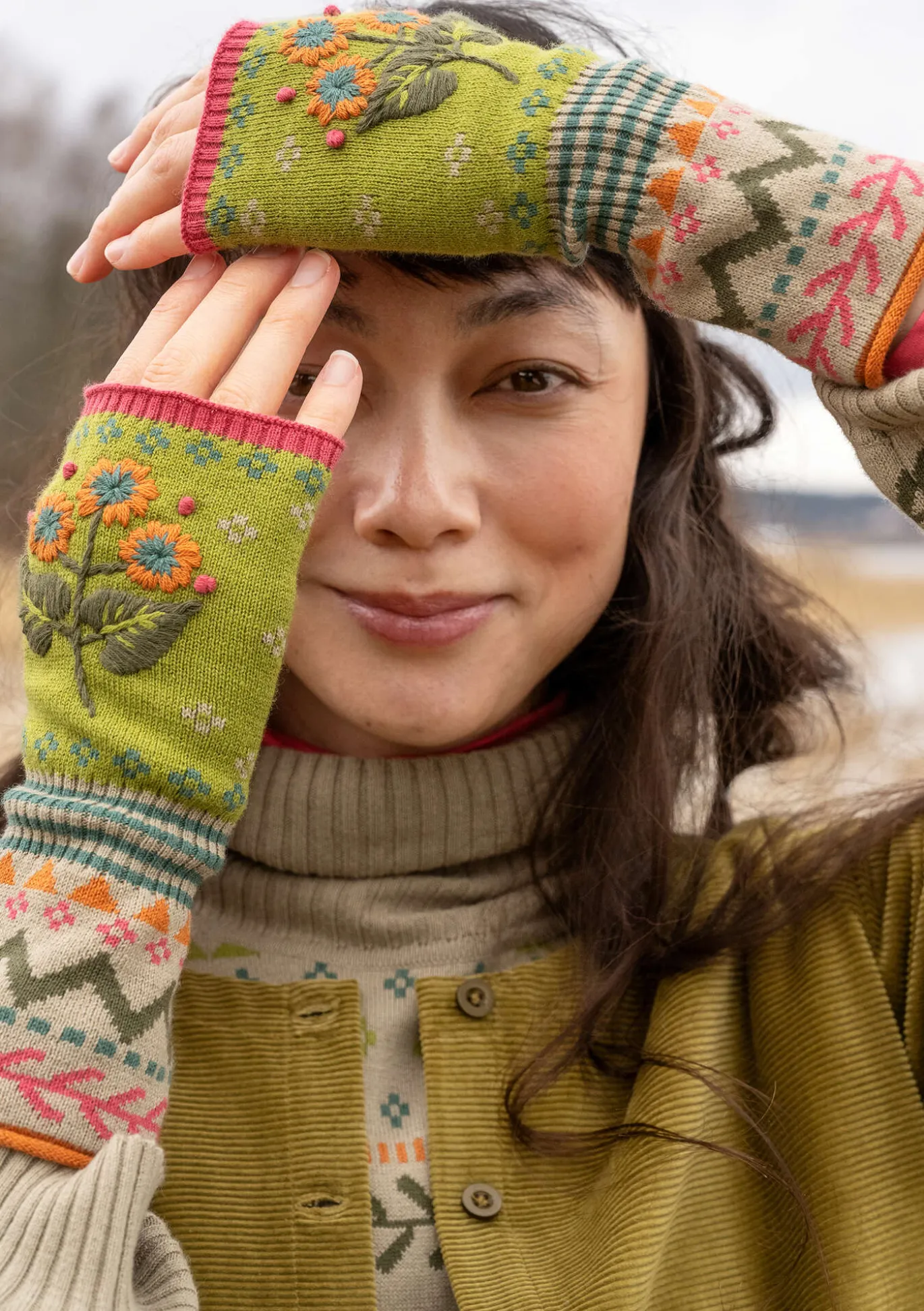 Gudrun Sjödén Handstulpen „Borealis“ aus Bio- und Recycling-Baumwolle/Wolle^ Accessoires