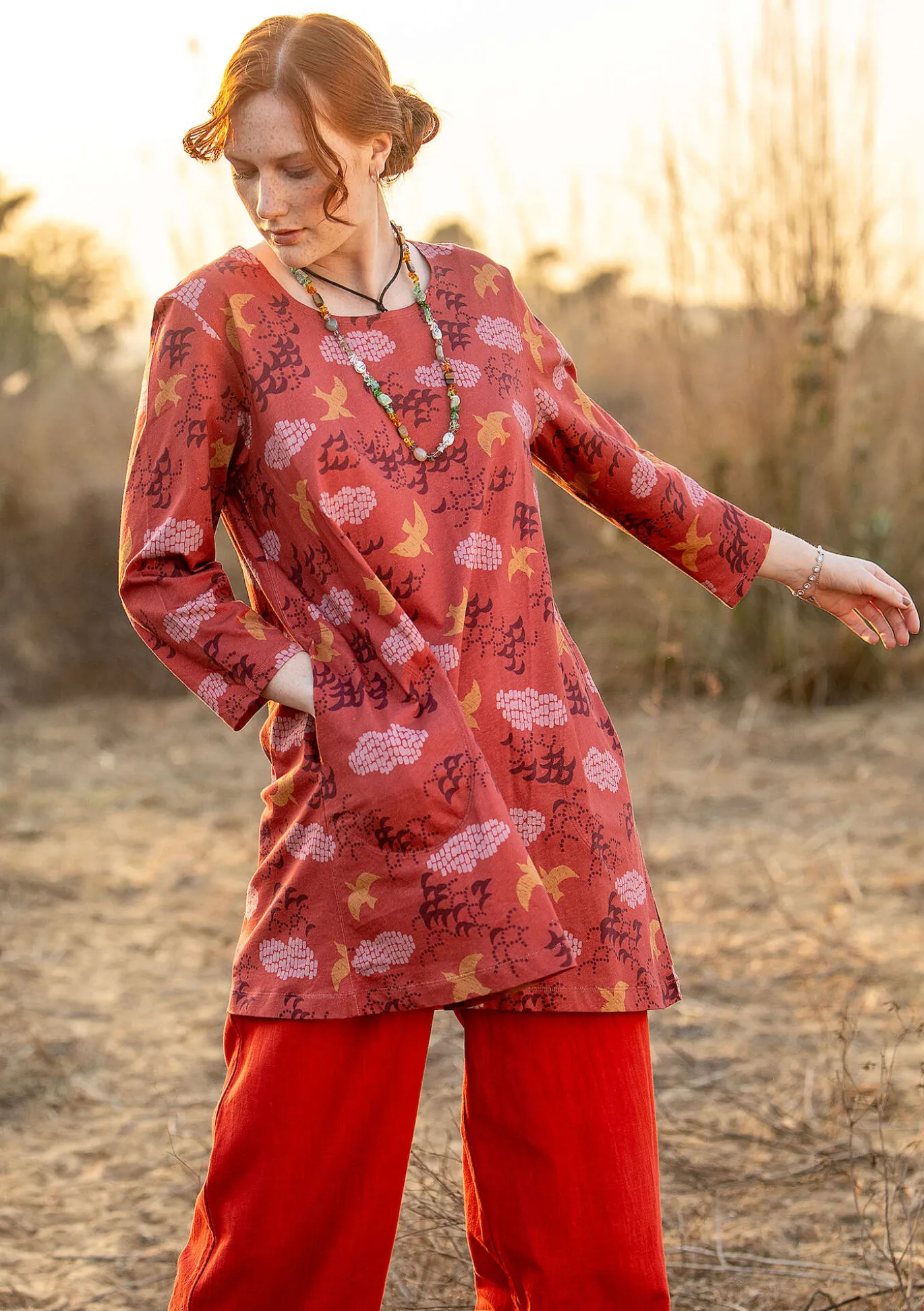 Gudrun Sjödén Jerseytunika „Flyttfågel“ aus Bio-Baumwolle^ Tuniken