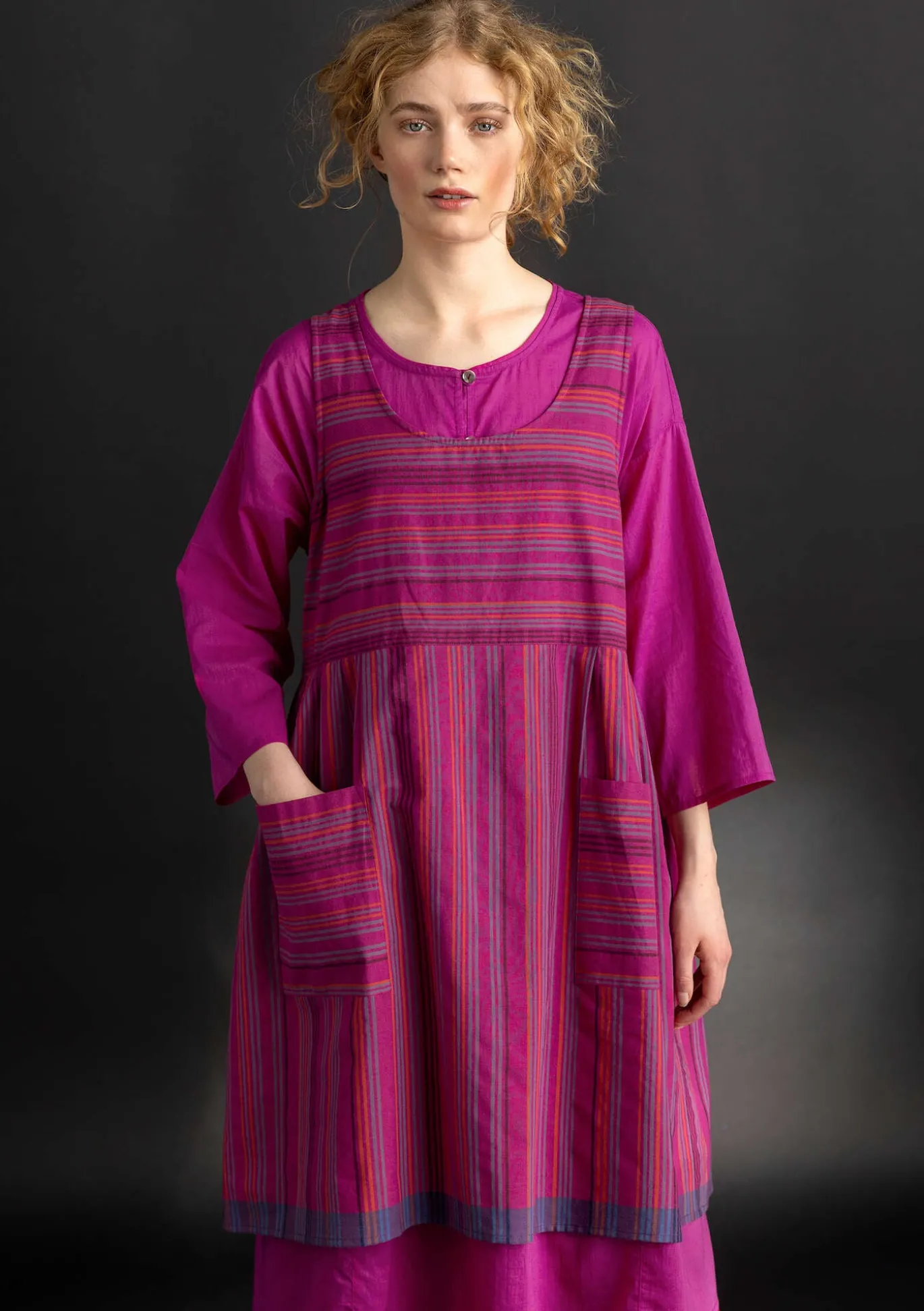 Gudrun Sjödén Schürzenkleid „Ava“ aus Bio-Baumwollgewebe^ Kleider