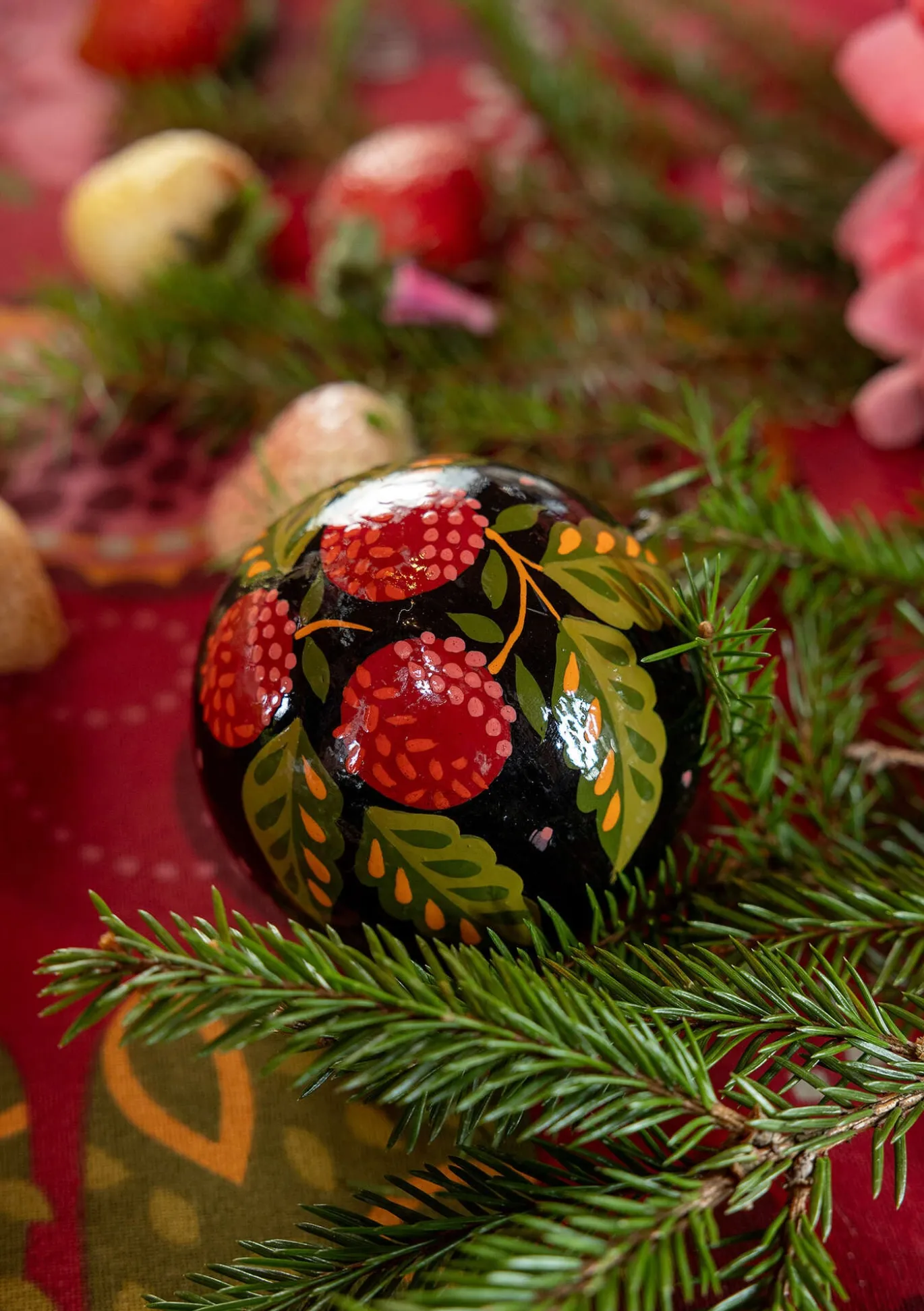 Gudrun Sjödén Weihnachtskugel „Gnistra“ aus Papiermaschee^ Dekoration & Accessoires